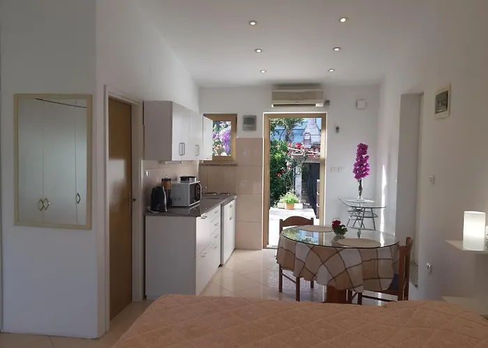 아파트 Stella 오파티아